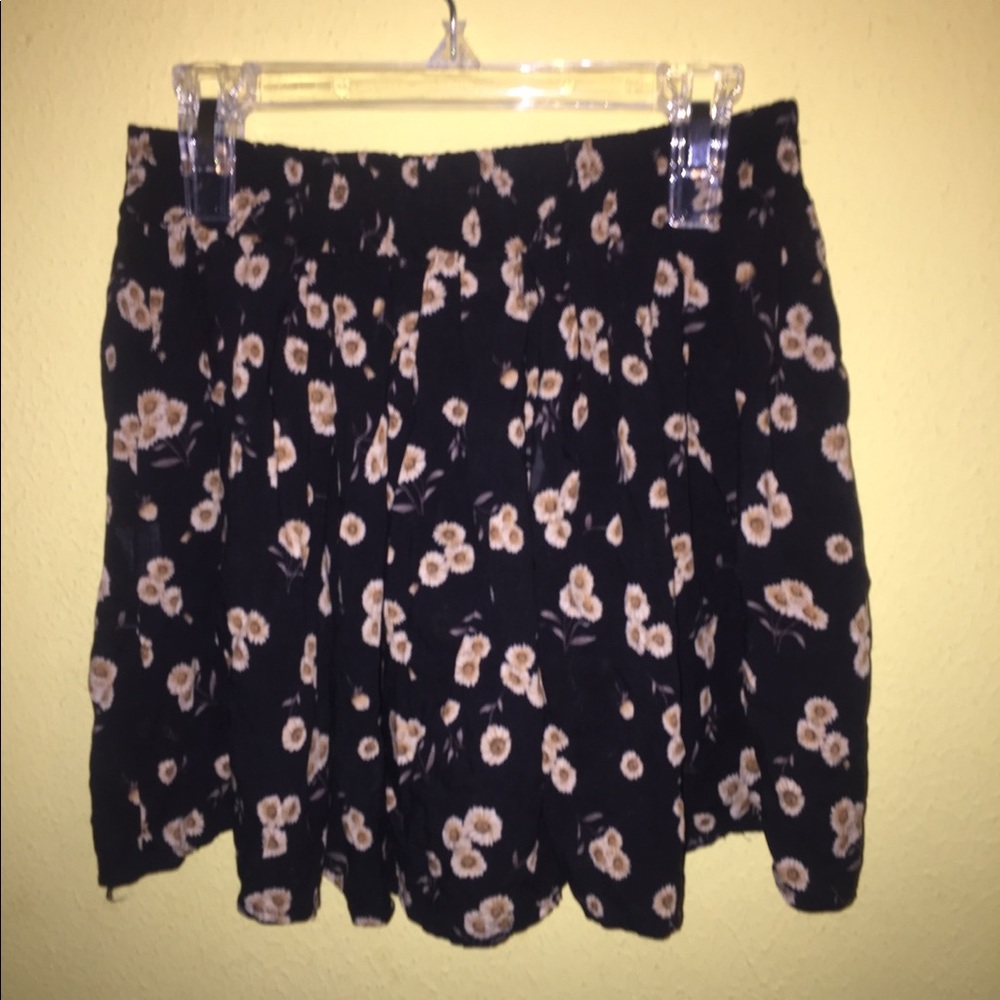 Brandy Melville Sunflower Skirt